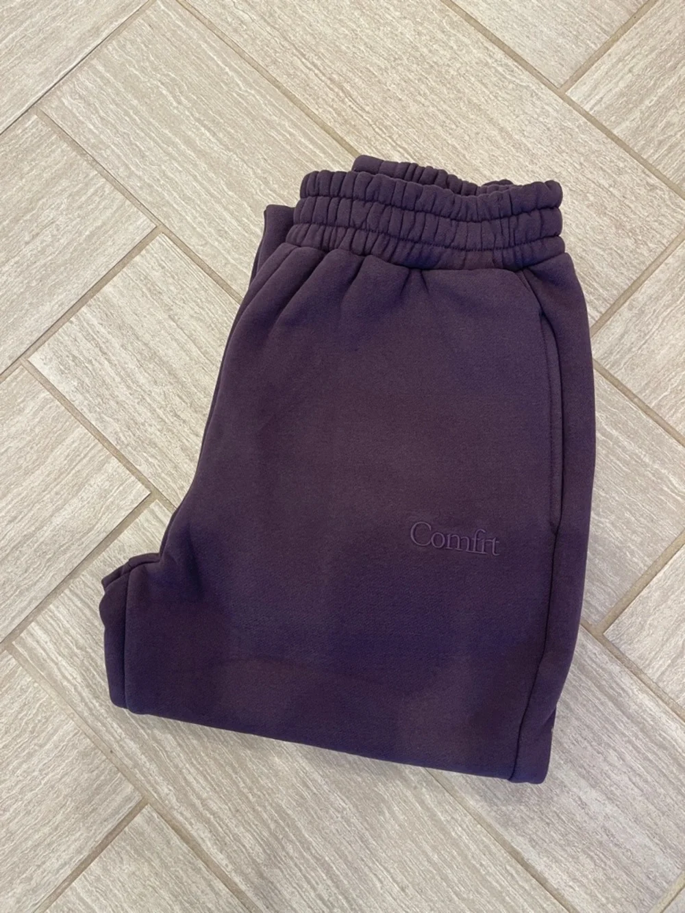 Comfrt BlackBerry Sweatpants Size Small - Picture 4 of 6